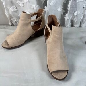 Groove Beige Microfiber Linette Open Toe Booties Sandals Heels Cruise Resort 9.5
